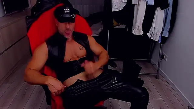 Pokazy przed kamerką – MarisMuscle