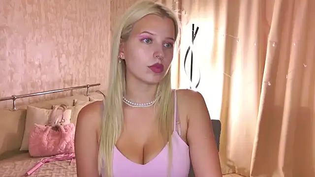 Chat XXX en directo de AliceJuly