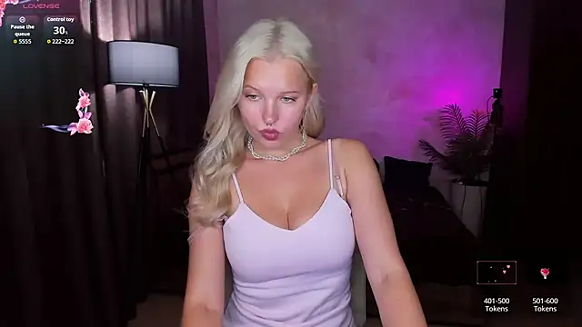 AliceJuly's Live XXX Chat