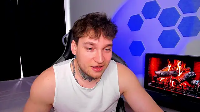 Chris_Tysonのウェブカメラショー