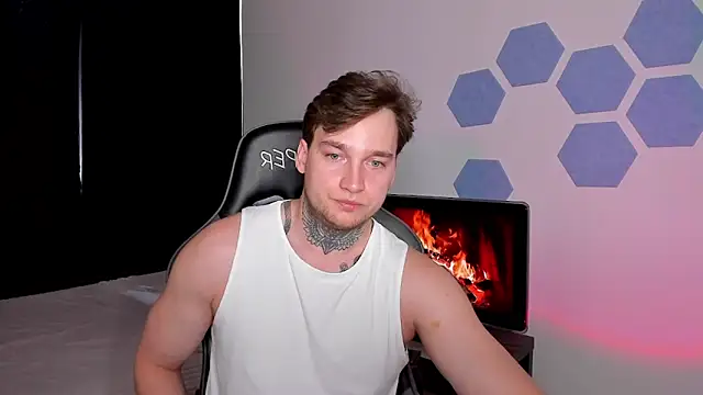 Chris_Tyson's Live XXX Chat