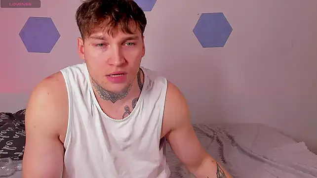 Chris_Tyson লাইভ XXX চ্যাট