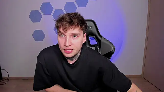 Pokazy przed kamerką – Chris_Tyson