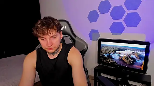 Chris_Tyson webkamerás műsora