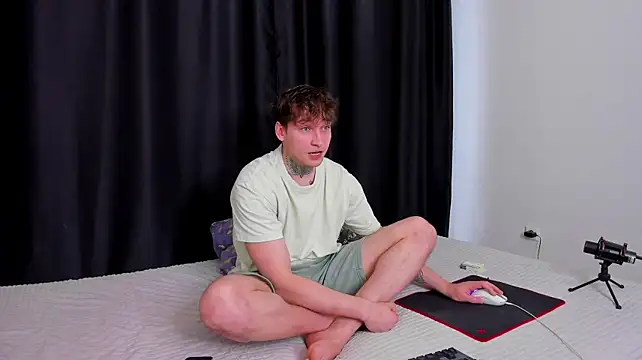 Chris_Tysonのウェブカメラショー
