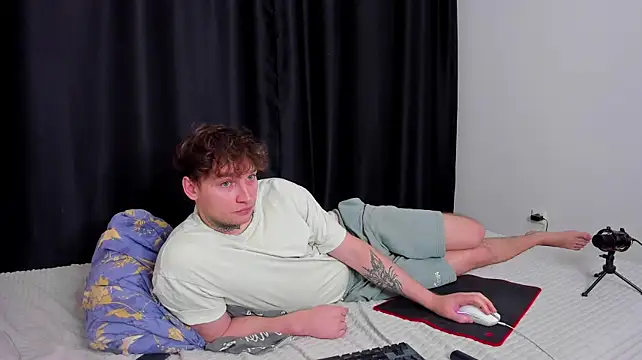 Chris_Tyson Show Webcam