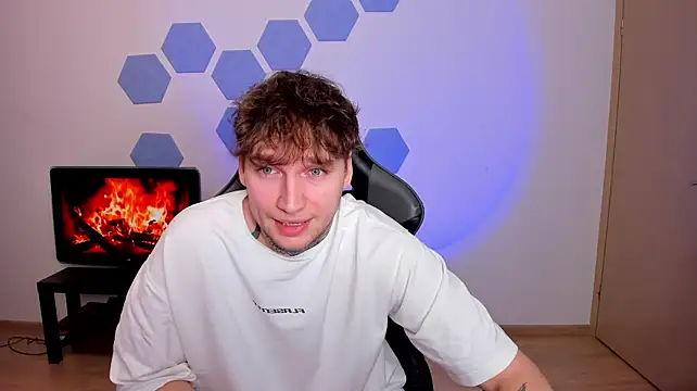 Chris_Tysonのウェブカメラショー