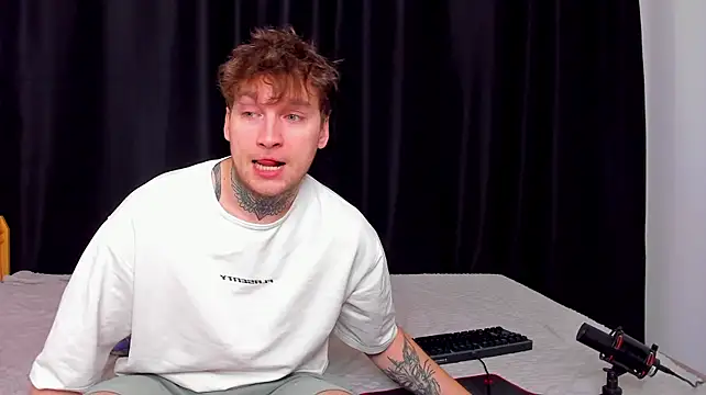 Chris_Tyson Шоу с уебкамера