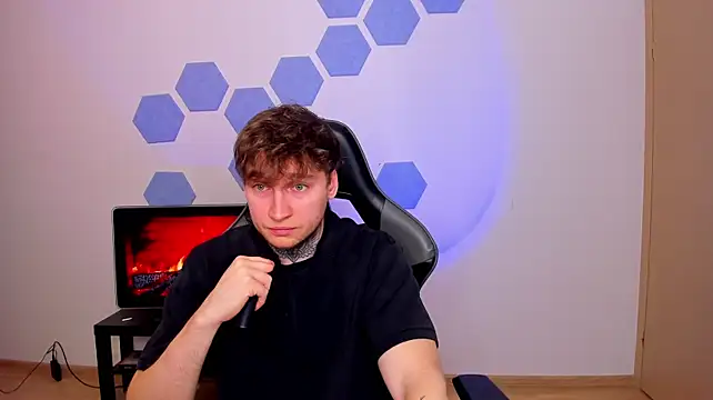 Pokazy przed kamerką – Chris_Tyson
