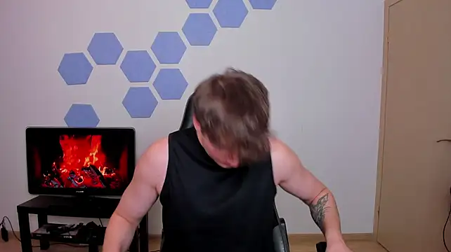 Pokazy przed kamerką – Chris_Tyson