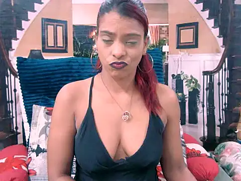 Chat +18 de IndianSexyAss ao vivo