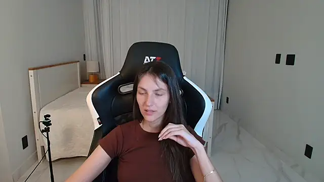 upssnowy's Live XXX Chat