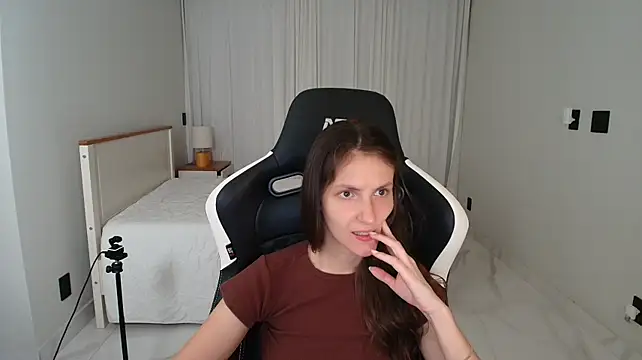 צ'אט XXX בשידור חי של upssnowy