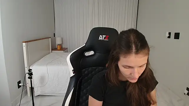 Chatroom XXX en direct de upssnowy