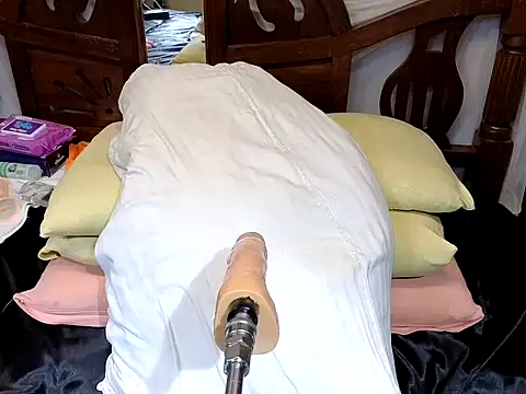 Horny-Nougatbaby: вебкам-шоу