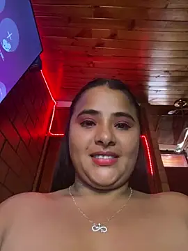 dayanasuarez17 Live XXX Chat