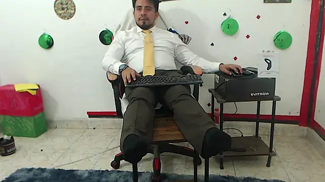 KalethBigDickn Webbikameraesitys