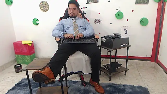 KalethBigDick's Webcam Show