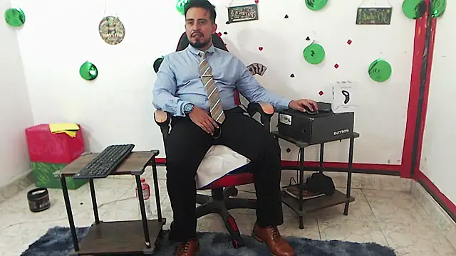 KalethBigDickのウェブカメラショー