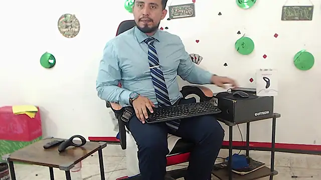 KalethBigDickn Webbikameraesitys