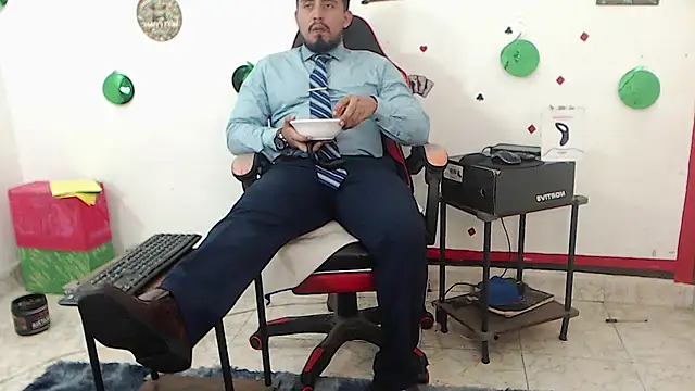 KalethBigDick 网络视讯表演