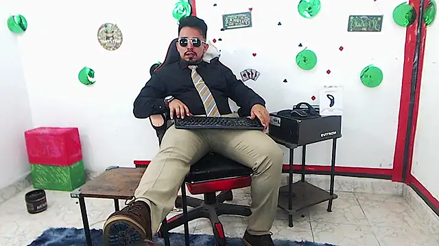 KalethBigDick 网络视讯表演