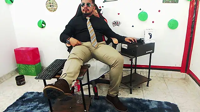 โชว์เว็บแคมของ KalethBigDick