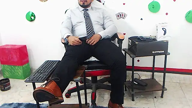 KalethBigDick 网络视讯表演