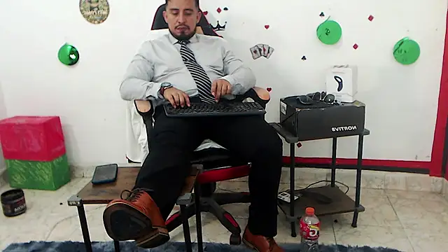 KalethBigDick Adlı Modelin Web Kamerası Şovu