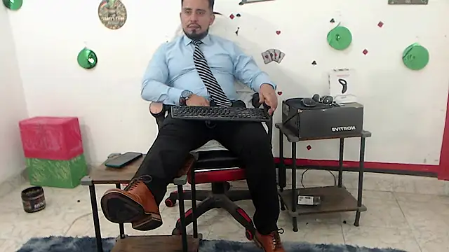 KalethBigDick's Webcam Show