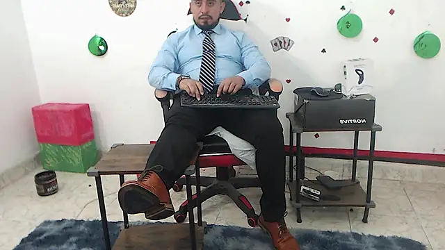 KalethBigDick Pertunjukan Webcam