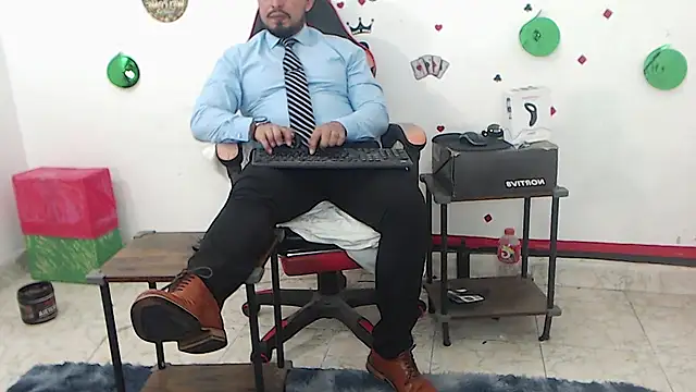 KalethBigDick Pertunjukan Webcam