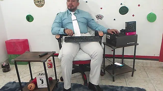 KalethBigDick 网络视讯表演
