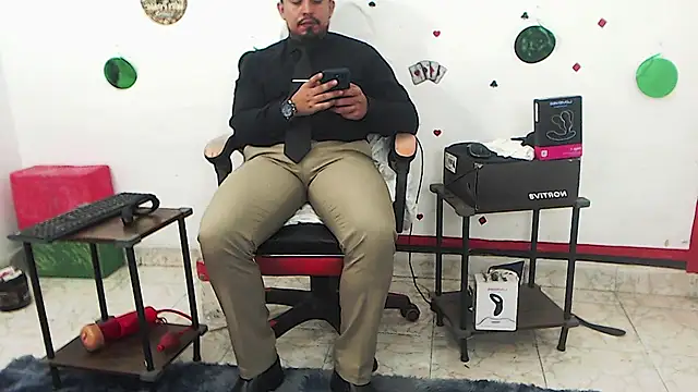 Show de KalethBigDick na webcam