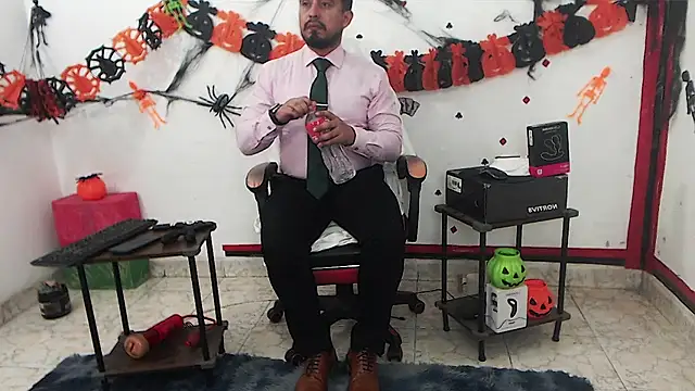 KalethBigDick: διαδικτυακό σόου στην κάμερα