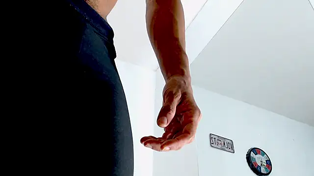 Antonywebb94のウェブカメラショー