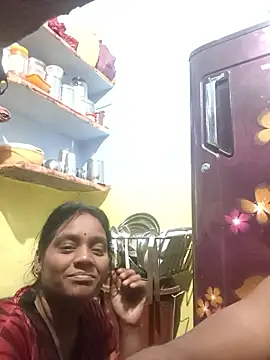 Chat +18 de Priyasexcpl ao vivo