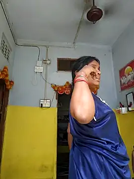 Priyasexcpl Webcam show