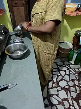 Priyasexcpl Show in webcam