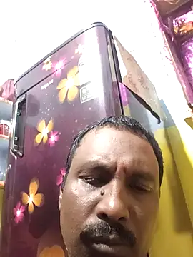 Show modela Priyasexcpl na web-kameri
