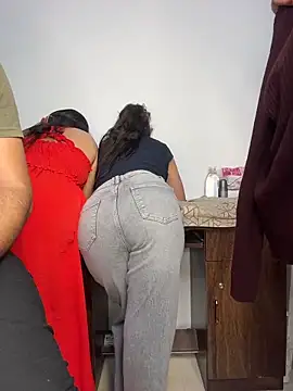 הופעת וובקאם של Miss__Malaika