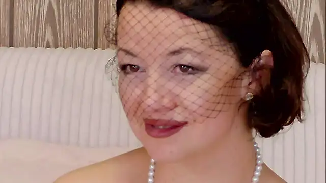 ClassyTinaa Live XXX-chat