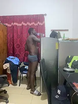 Show modela Pornhouse420 na web-kameri