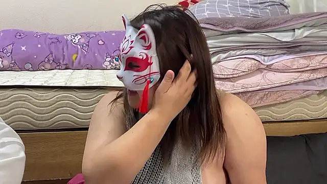 Pokazy przed kamerką – mini_tetu