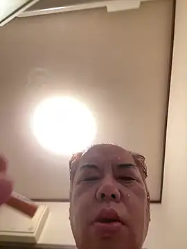 punk0805 Show in webcam