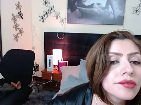 AnthonelaBella Adlı Modelin Canlı XXX Sohbeti