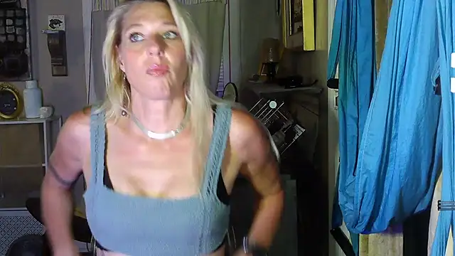 Glamazing's Webcam Show
