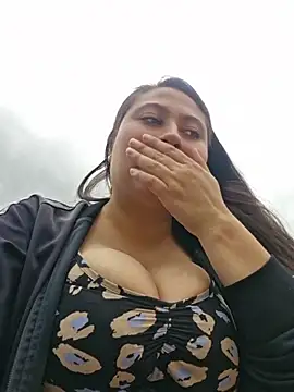 XXX chat uživo modela Celeem_