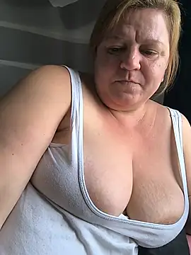 jusichka's Live XXX Chat