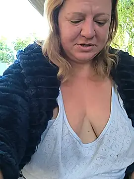 XXX chat uživo modela jusichka